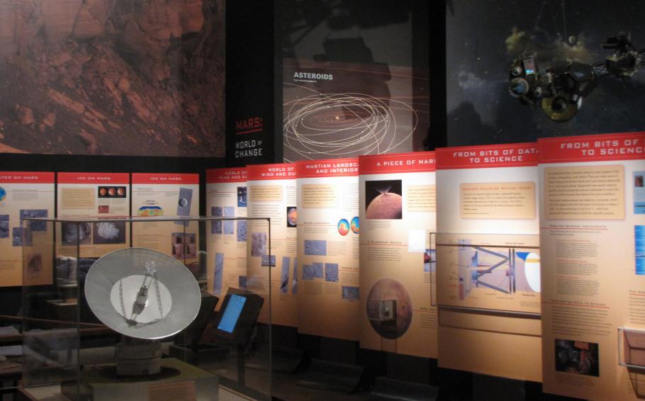 Exploring the Planets Gallery -- Mars Section